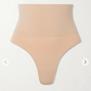 BRAND NEW SKIMS core control thong - clay
